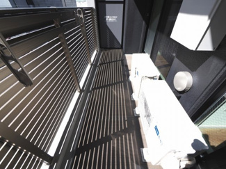 【バルコニー】 | S-RESIDENCE松屋町asence | 落ち着いた時間を過ごせるバルコニーです