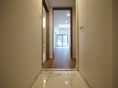 【玄関】 | S-RESIDENCE松屋町asence | きれいな玄関です