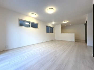 【居間・リビング】 | 宇治市伊勢田町砂田戸建