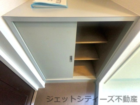 【玄関】 | トップリービル