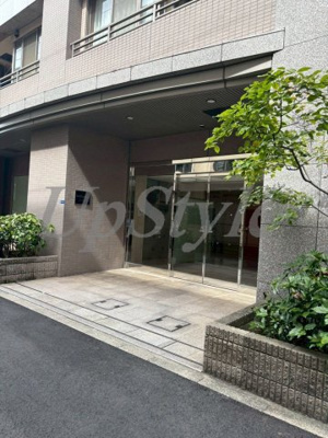 【エントランス】 | ラフィーネデュオ