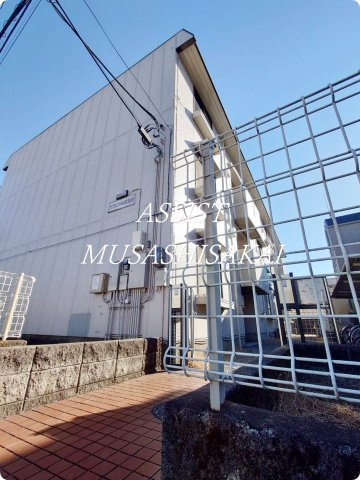 トリヴァンベール武蔵野のエントランス