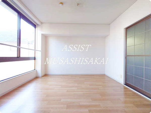 トリヴァンベール武蔵野の洋室|写真：設備同仕様の別号室です