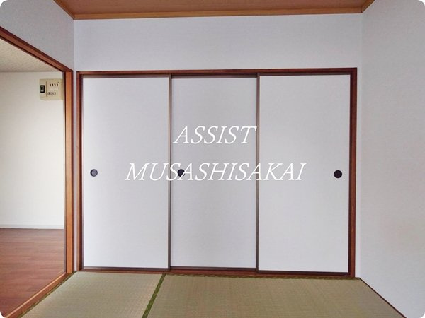 トリヴァンベール武蔵野の収納|写真：設備同仕様の別号室です