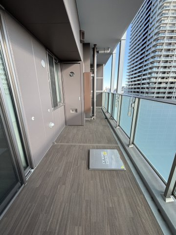 【バルコニー】