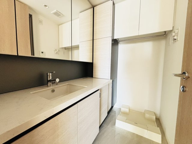 【独立洗面台】