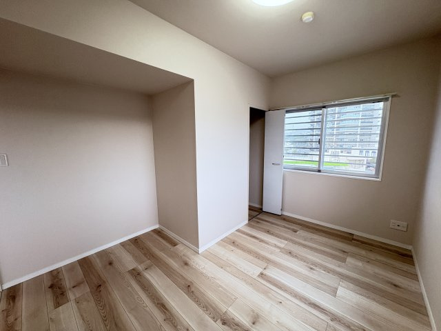 プレミアムコート与儀パークヒルズの洋室