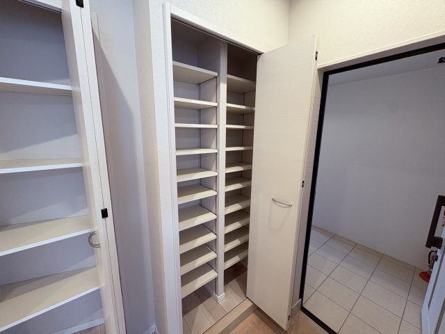 プレミアムコート与儀パークヒルズの収納