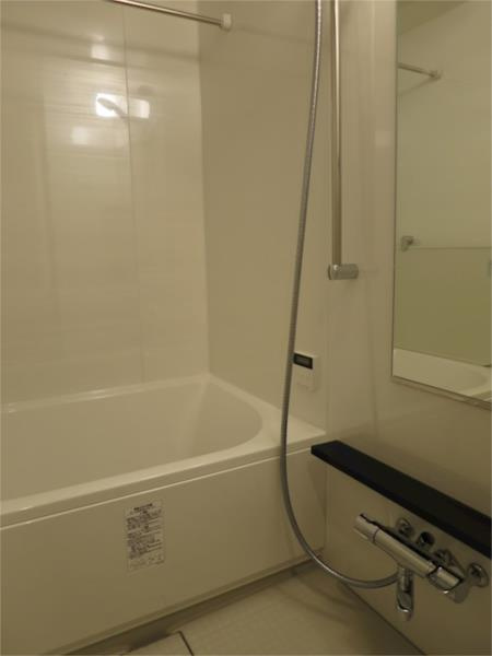 デュフレ南千住の浴室