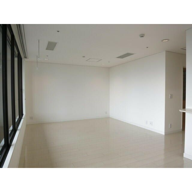 渋谷プロパティータワーの居間・リビング