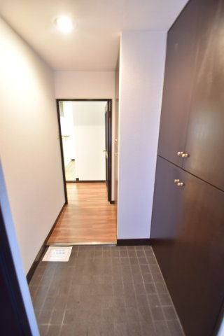 大阪市都島区中野町２丁目の賃貸マンションの玄関