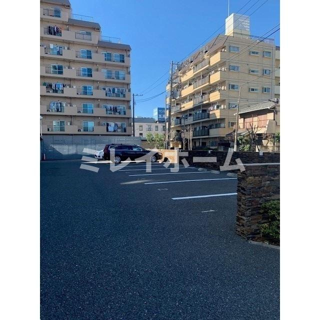 プレディアスタイル池上南WESTの駐車場
