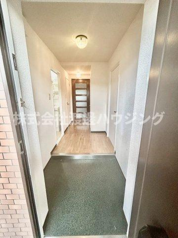 緑地シティハイツの玄関