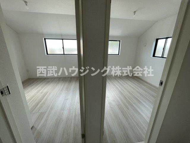 【仲介手数料無料】所沢市東狭山ケ丘７期全５棟２号棟　所沢市の不動産なら西武ハウジングの洋室