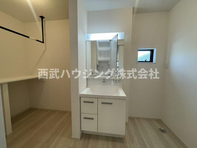【仲介手数料無料】所沢市東狭山ケ丘７期全５棟２号棟　所沢市の不動産なら西武ハウジングの独立洗面台