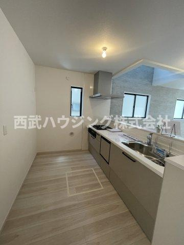 【仲介手数料無料】所沢市東狭山ケ丘７期全５棟２号棟　所沢市の不動産なら西武ハウジングのキッチン