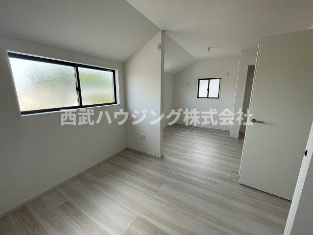 【仲介手数料無料】所沢市東狭山ケ丘７期全５棟２号棟　所沢市の不動産なら西武ハウジングの洋室