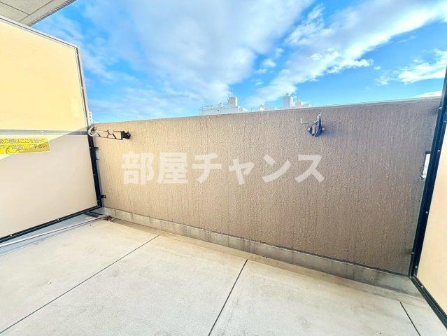ルミナス新栄のバルコニー