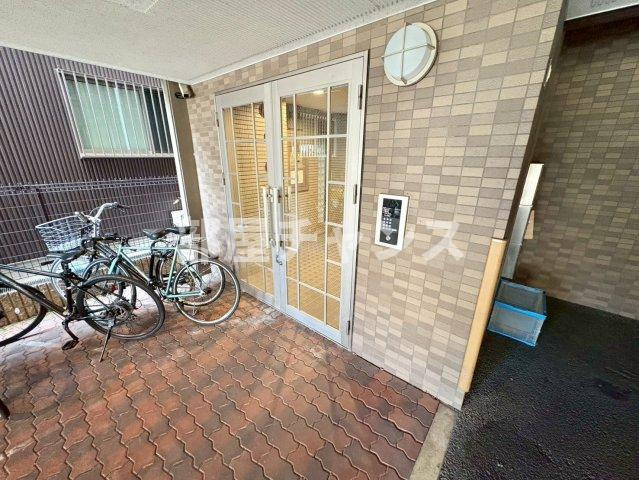 ルミナス新栄のエントランス