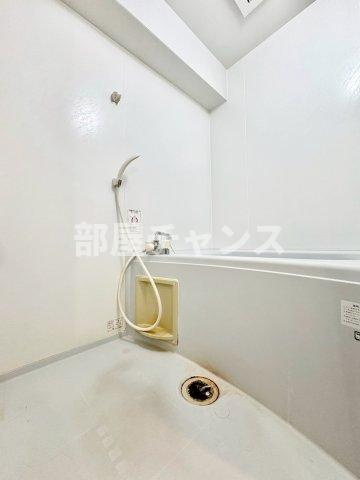 ルミナス新栄の浴室