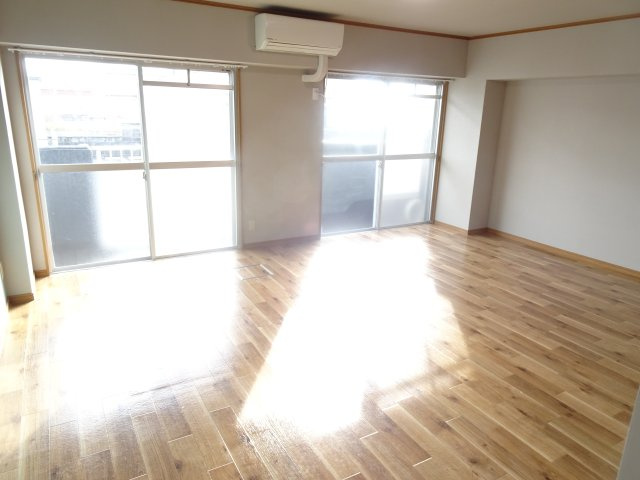 ベルメゾン若森の内装