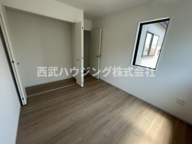 【仲介手数料無料】所沢市東狭山ケ丘７期全５棟３号棟　所沢新築なら西武ハウジングの洋室