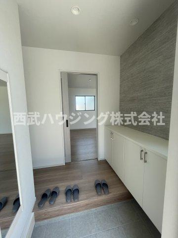 【仲介手数料無料】所沢市東狭山ケ丘７期全５棟３号棟　所沢新築なら西武ハウジングの玄関