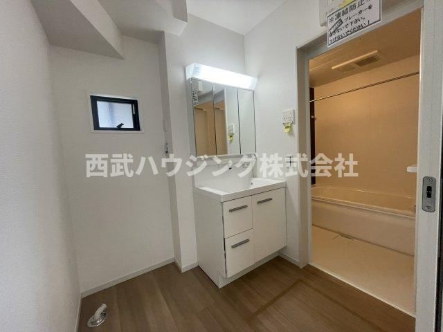 【仲介手数料無料】所沢市東狭山ケ丘７期全５棟３号棟　所沢新築なら西武ハウジングの独立洗面台