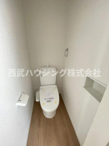 【仲介手数料無料】所沢市東狭山ケ丘７期全５棟３号棟　所沢新築なら西武ハウジングのトイレ