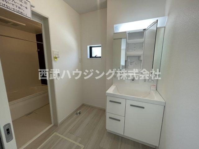 【仲介手数料無料】所沢市東狭山ケ丘７期全５棟４号棟　所沢新築なら西武ハウジングの独立洗面台