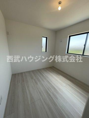 【仲介手数料無料】所沢市東狭山ケ丘７期全５棟４号棟　所沢新築なら西武ハウジングの洋室