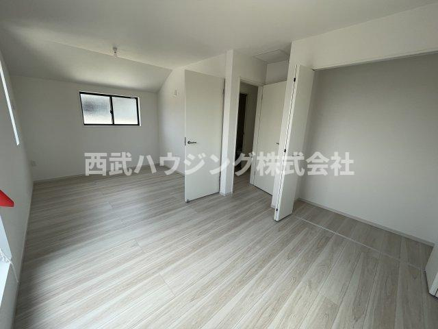 【仲介手数料無料】所沢市東狭山ケ丘７期全５棟４号棟　所沢新築なら西武ハウジングの洋室