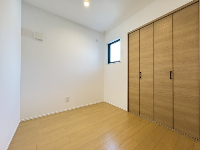 【寝室】