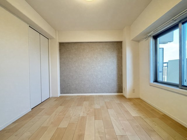 清新北ハイツ5号棟の洋室
