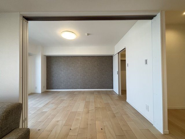 清新北ハイツ5号棟の洋室