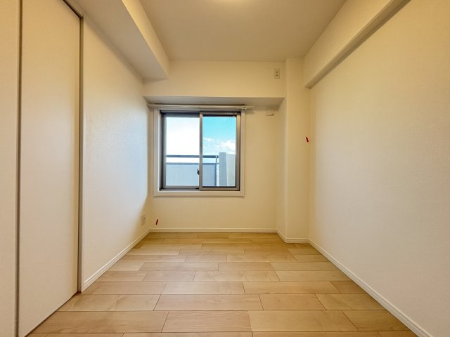 清新北ハイツ5号棟の洋室