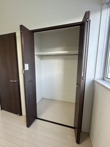 東墨田2丁目戸建の収納|洋室5.25帖（3F）