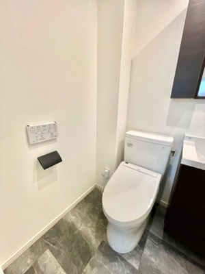 【トイレ】 | 新品家具付きマンション方南1(KaGood東京)