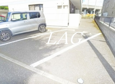 【駐車場】 | ピースコート | 駐車場です。