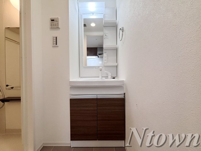 【独立洗面台】 | SHOKEN Residence 名古屋〈太閤通〉 | 使いやすい独立洗面台です