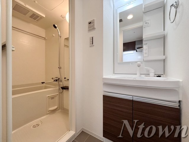【洗面所】 | SHOKEN Residence 名古屋〈太閤通〉 | 忙しい朝には欠かせない洗面所です