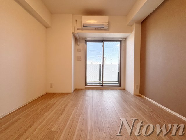 【その他】 | SHOKEN Residence 名古屋〈太閤通〉 | こちらのリビングで趣味の時間をお楽しみください
