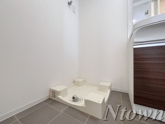 【設備】 | SHOKEN Residence 名古屋〈太閤通〉 | 洗濯機置き場です