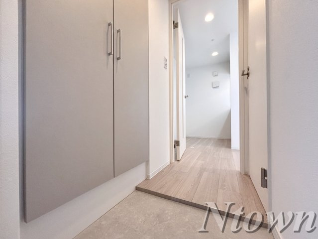 【玄関】 | SHOKEN Residence 名古屋〈太閤通〉 | シンプルで使いやすい玄関です