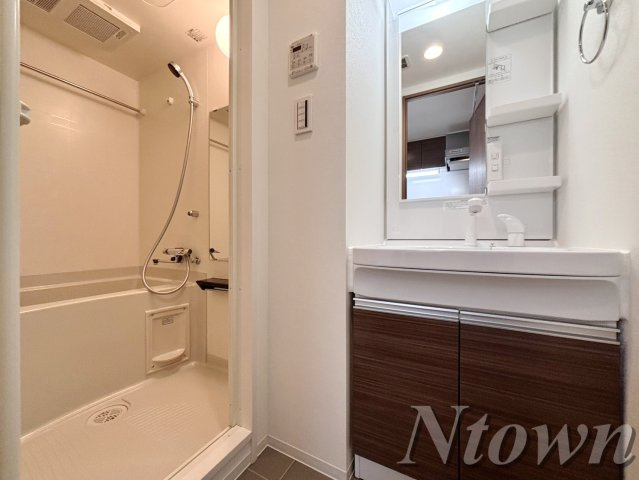 【洗面所】 | SHOKEN Residence 名古屋〈太閤通〉 | 広い洗面スペース