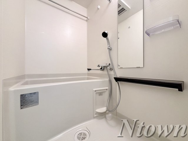 【浴室】 | SHOKEN Residence 名古屋〈太閤通〉 | きれいなお風呂です