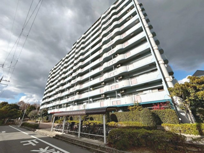 【外観】 | ヴァローレ三原台壱棟 | エレベーター停止階です！荷物の多い日も安心ですね！