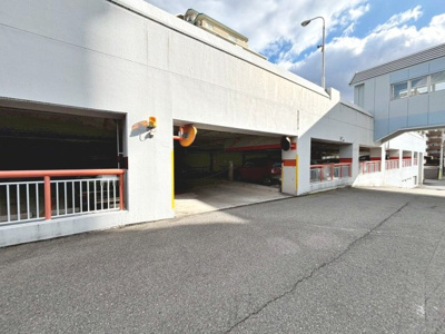 【駐車場】 | ヴァローレ三原台壱棟 | サンプラザまで徒歩１３分！セブンイレブンまで徒歩１１分