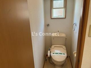 【トイレ】 | ＹＡＭＡＴＯハウスＡ | 温水洗浄便座付きのトイレ。