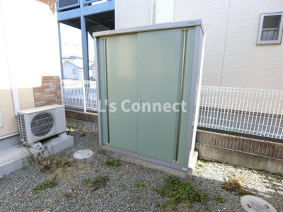 【その他共用部分】 | ＹＡＭＡＴＯハウスＡ | 外物置にはタイヤを収納できます。